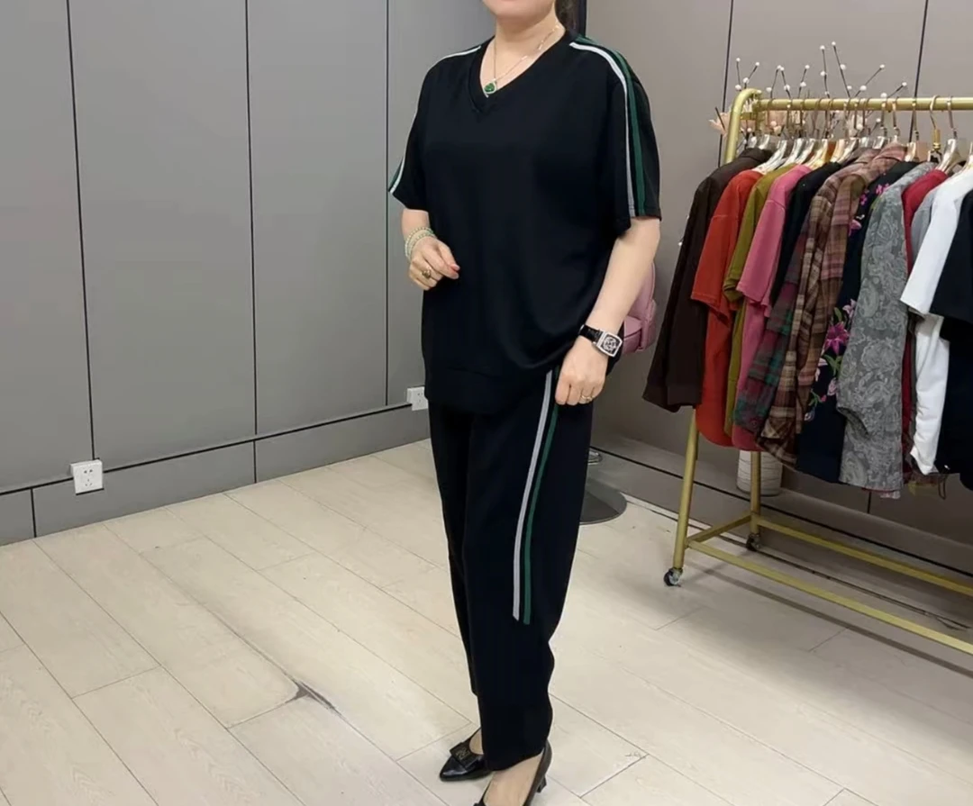 3070款大码V领新款时尚减龄显瘦套装（短袖+裤子）