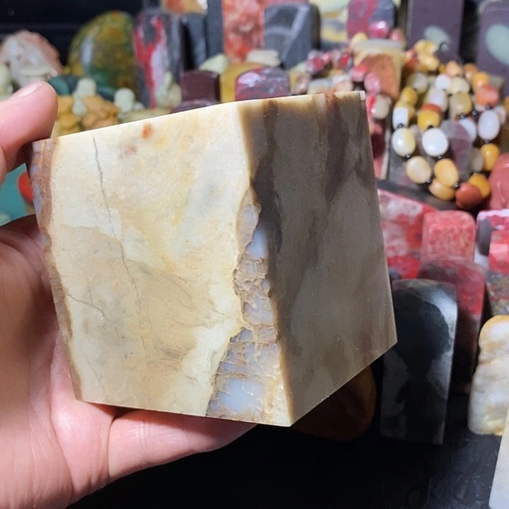 昌化鸡血石昌化石