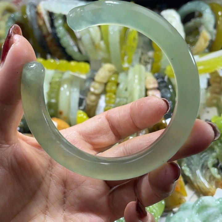 岫玉未镶嵌手镯57