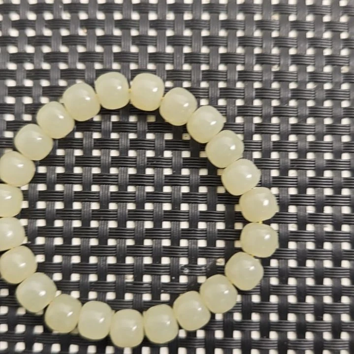 和田玉未镶嵌手串