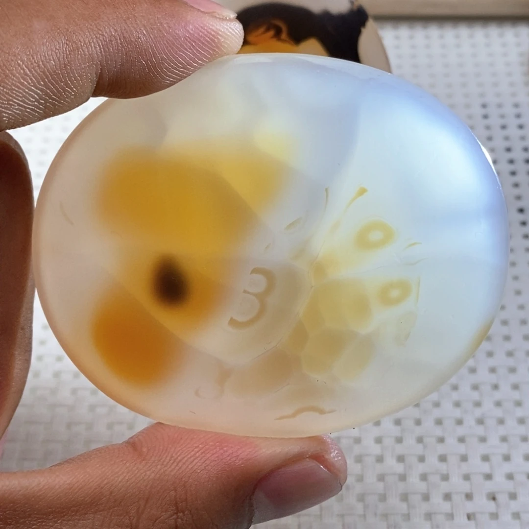 玛瑙/玉髓颈饰未镶嵌