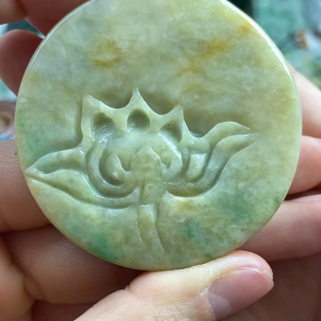 翡翠颈饰未镶嵌吊坠