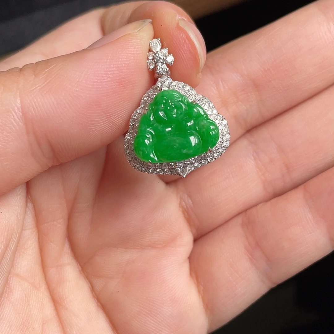 翡翠18K金镶嵌颈饰