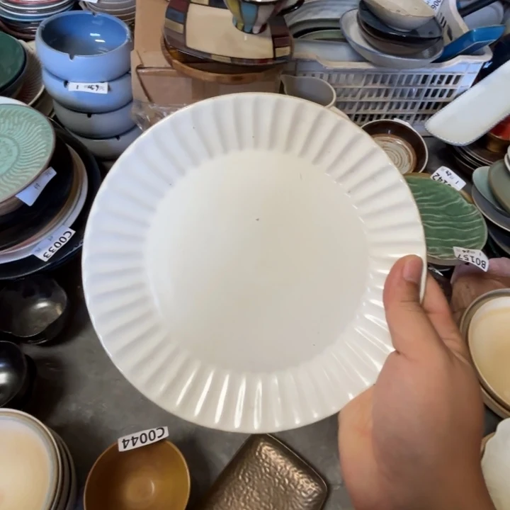 瓷片粗陶盘子一个装
