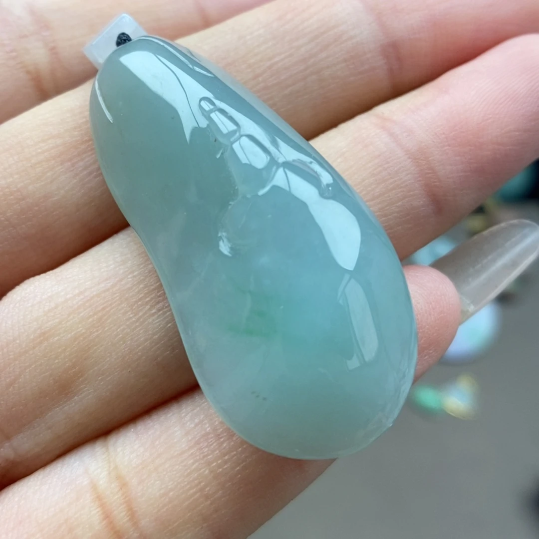 翡翠未镶嵌颈饰吊坠38