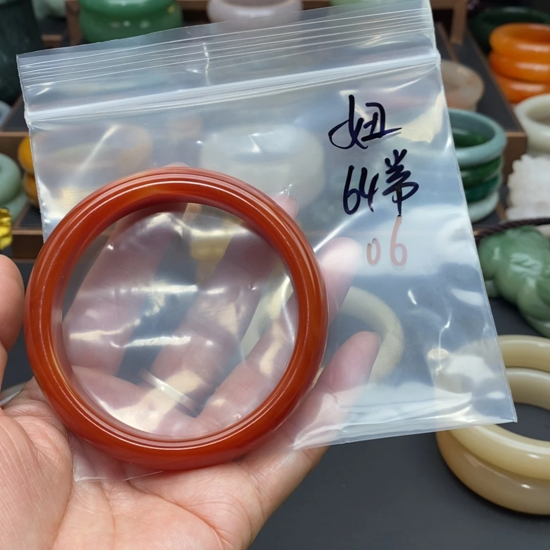 玛瑙/玉髓手镯未镶嵌?*兒