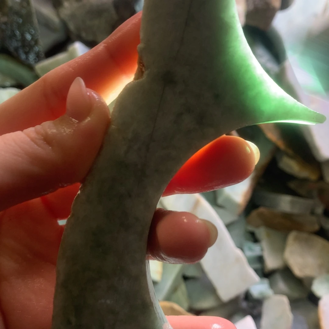 翡翠颈饰未镶嵌缅甸翡翠