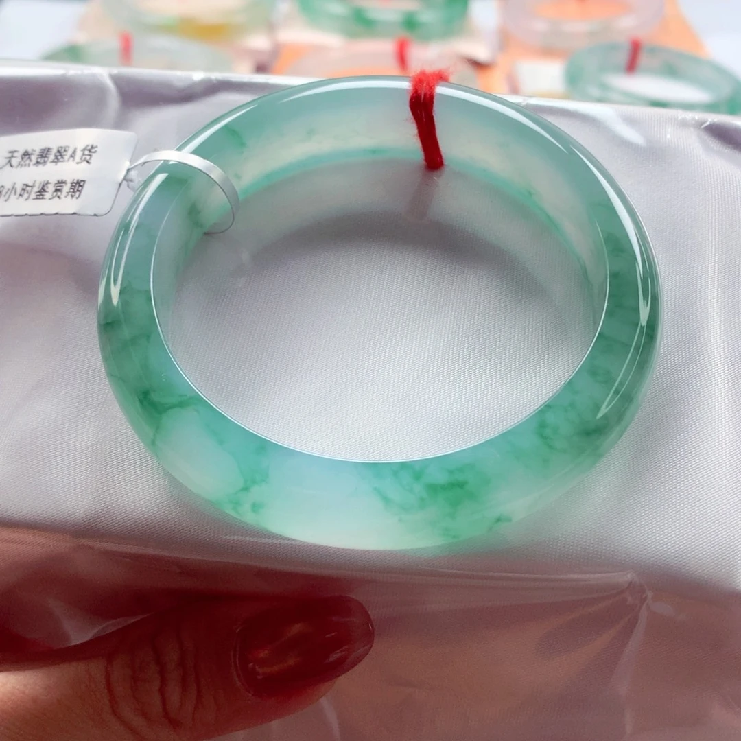 钱***妹翡翠未镶嵌手镯55.5 绝美意境兰花0