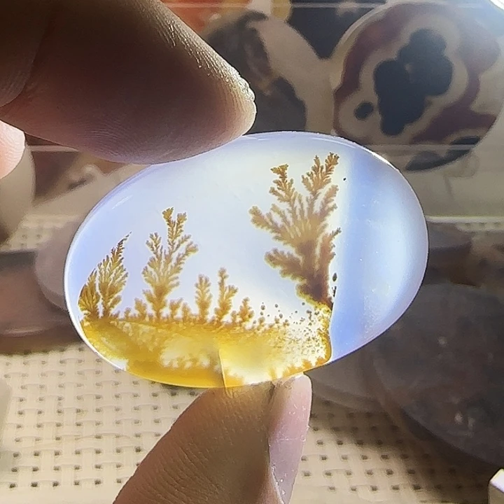 玛瑙/玉髓未镶嵌珠宝奇石