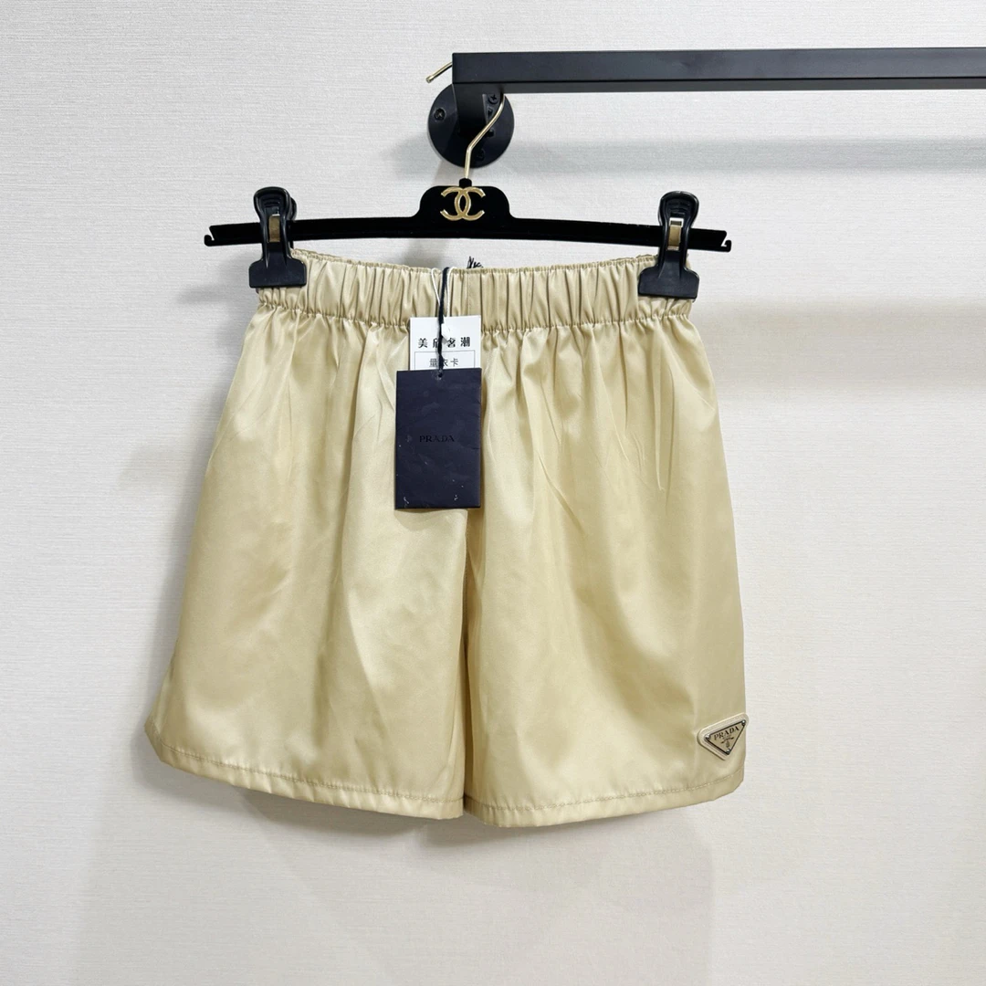 未使用 Prada/普拉达 尼龙短裤36码 腰围60-68 裤长37