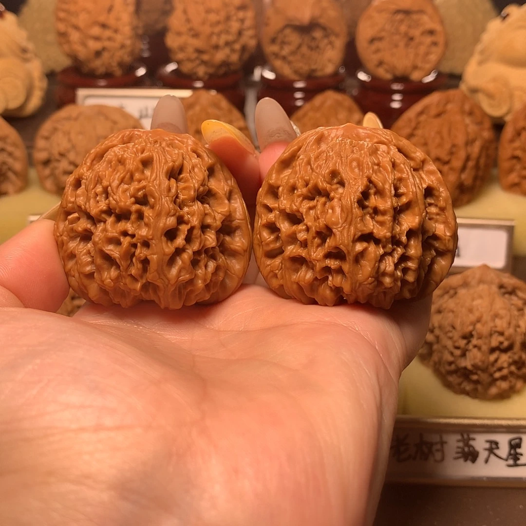 张***n文玩核桃吊坠全品南疆石45