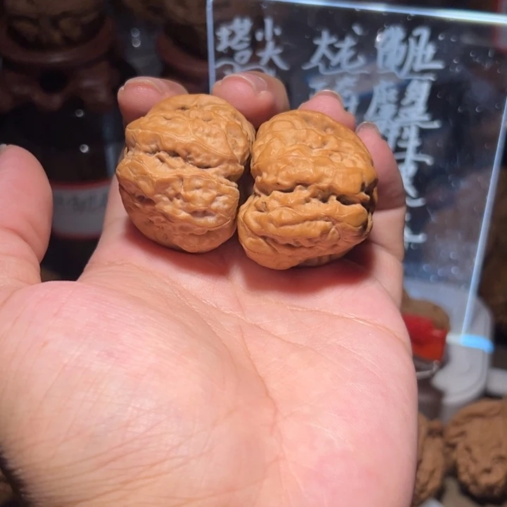 文玩核桃吊坠边37肚39蛤蟆头油蜡皮