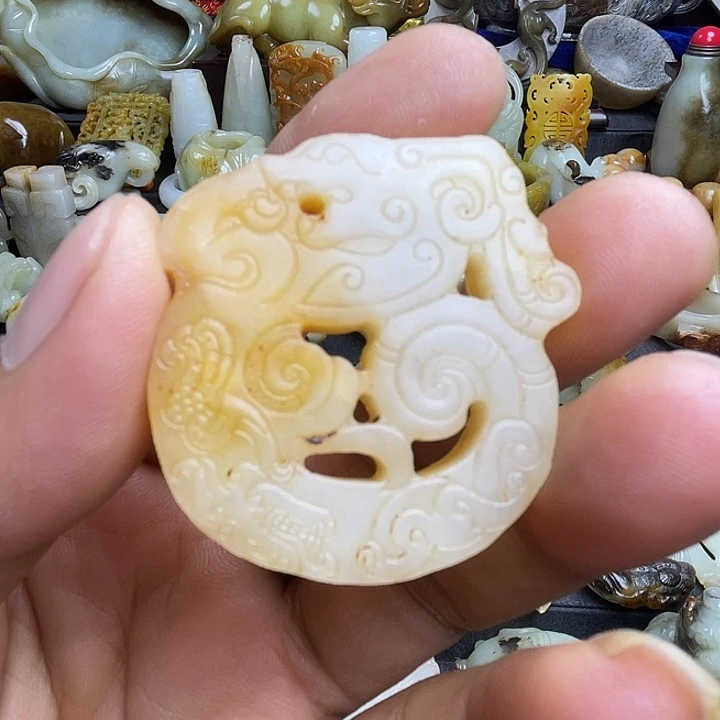 颈饰未镶嵌和田玉