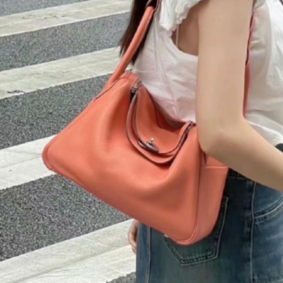99新 Hermes/爱马仕 爱马仕lindy26龙虾粉银扣ev皮t单肩包8409003