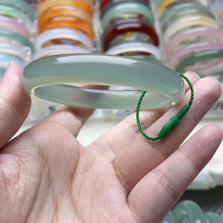 手镯玛瑙/玉髓未镶嵌58圈口