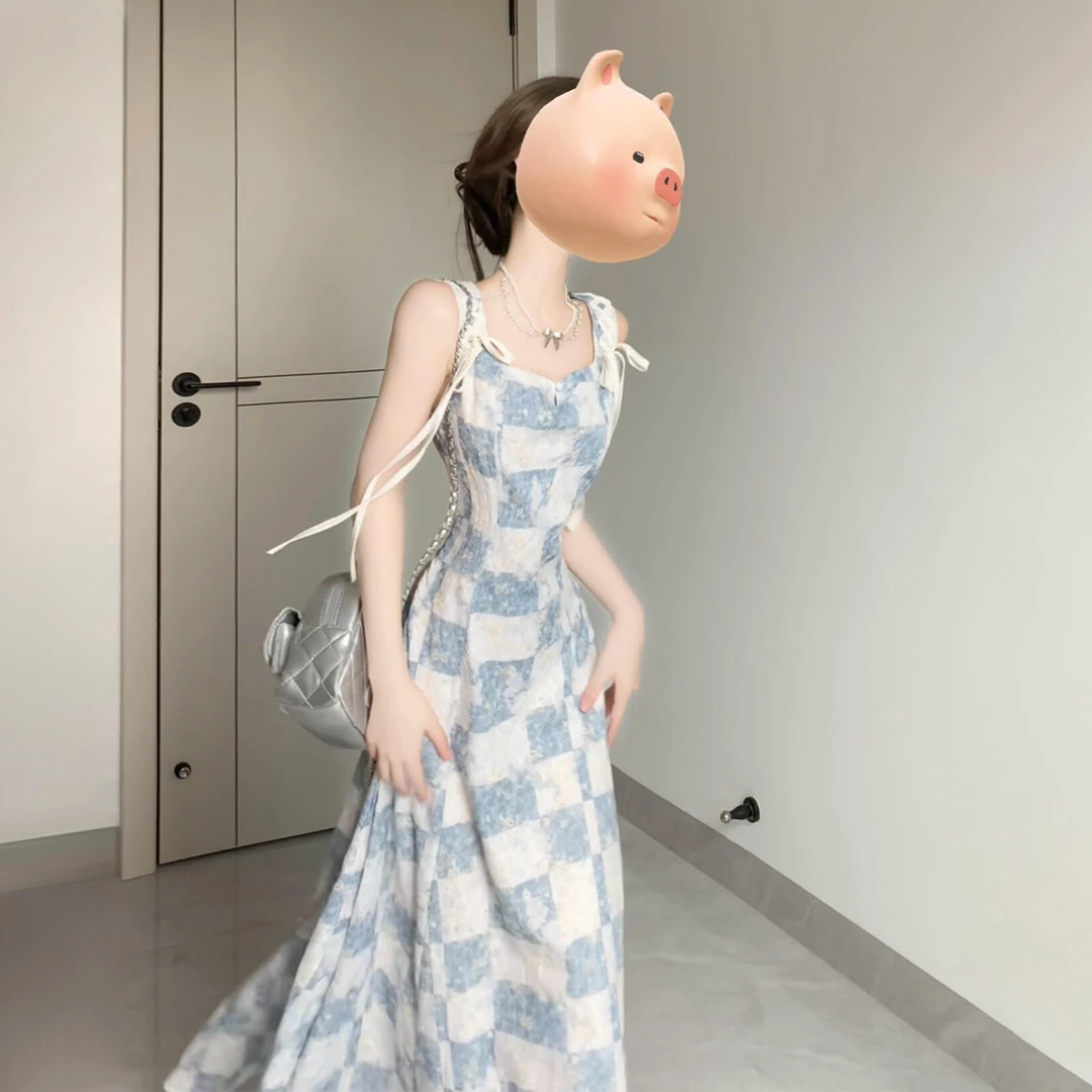 法式挂脖吊带薄纱连衣裙子女夏季2025新款今年流行爆海边度假长裙
