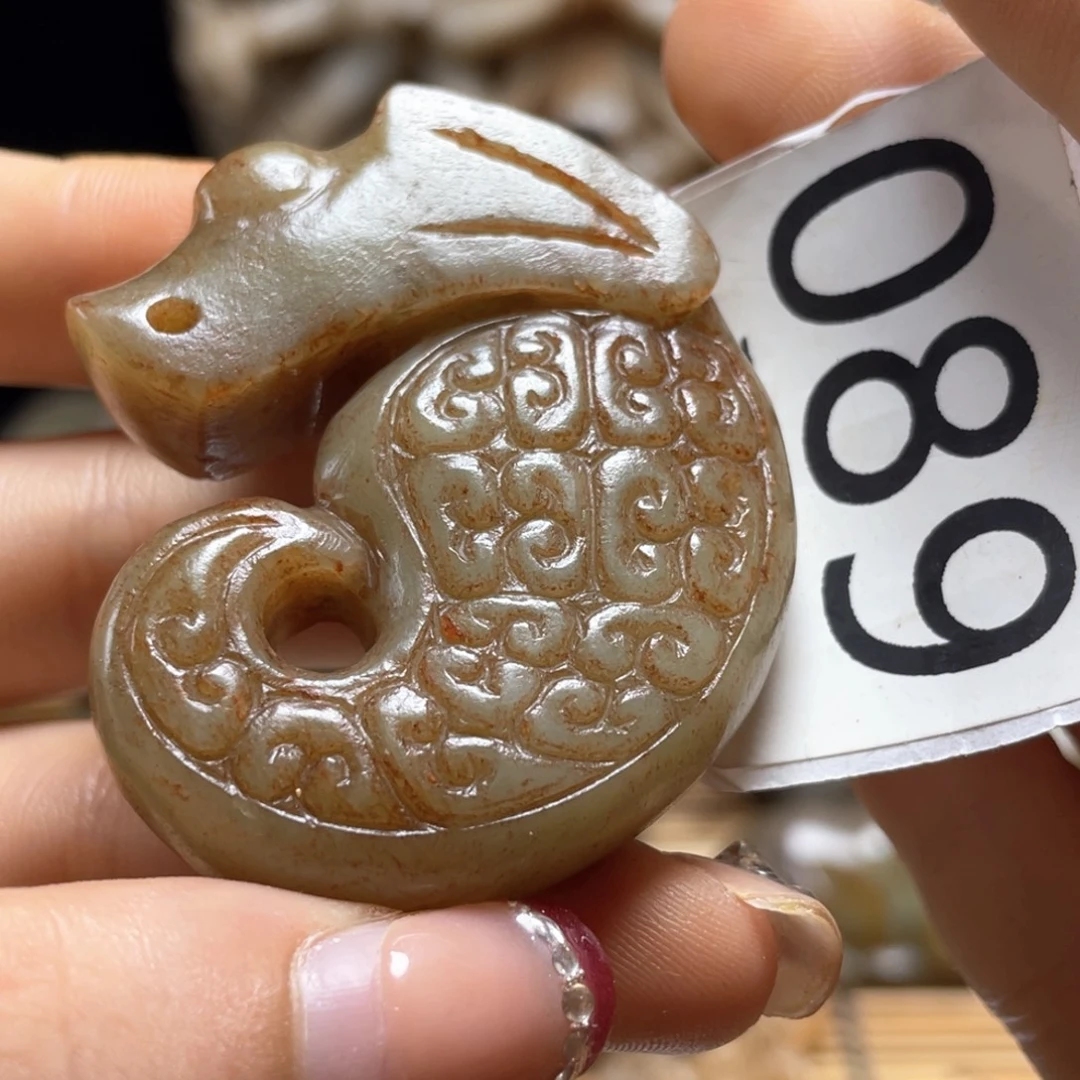 颈饰未镶嵌和田玉