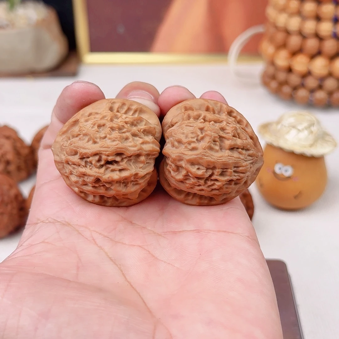 文玩核桃吊坠金牛22