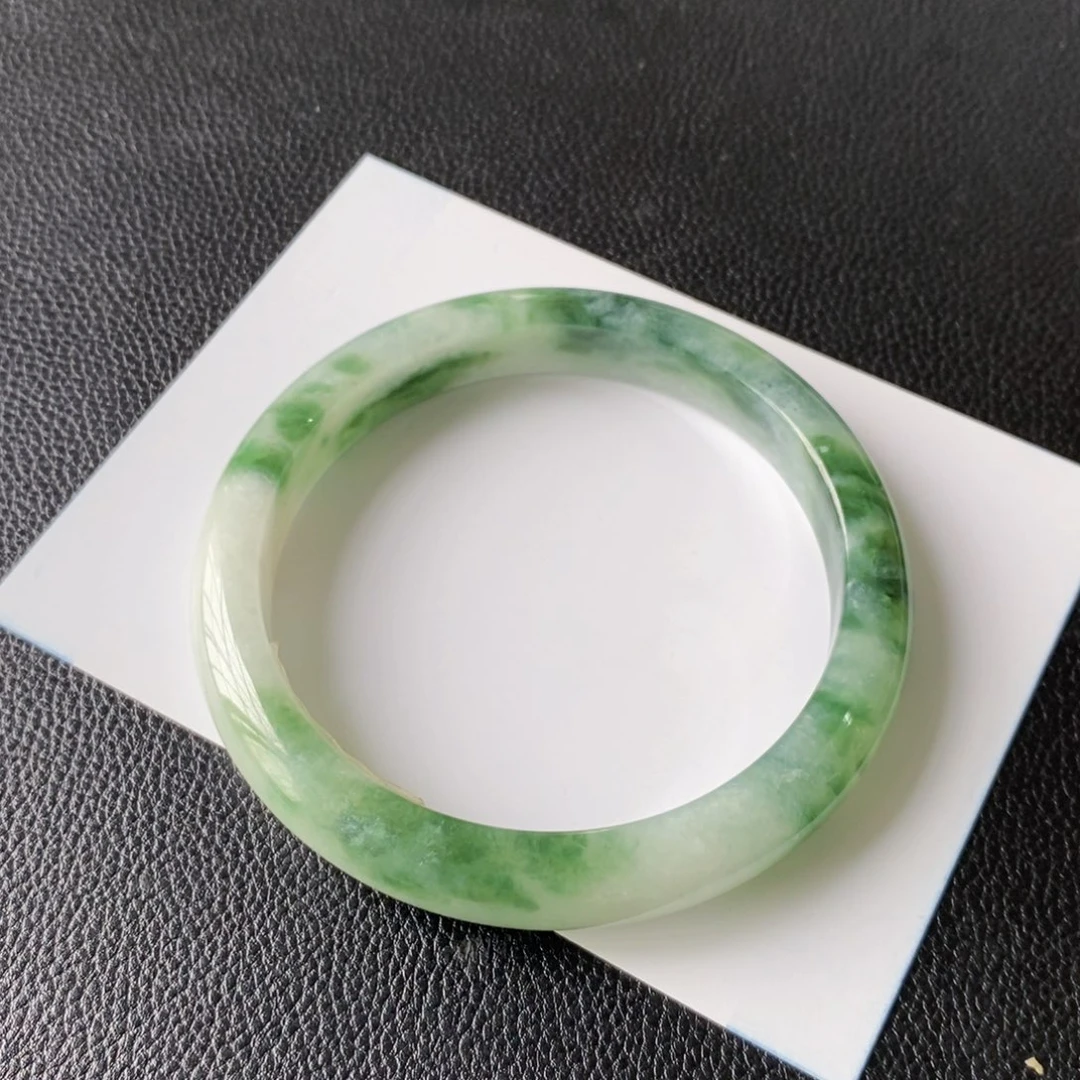 翡翠手镯未镶嵌1111111111