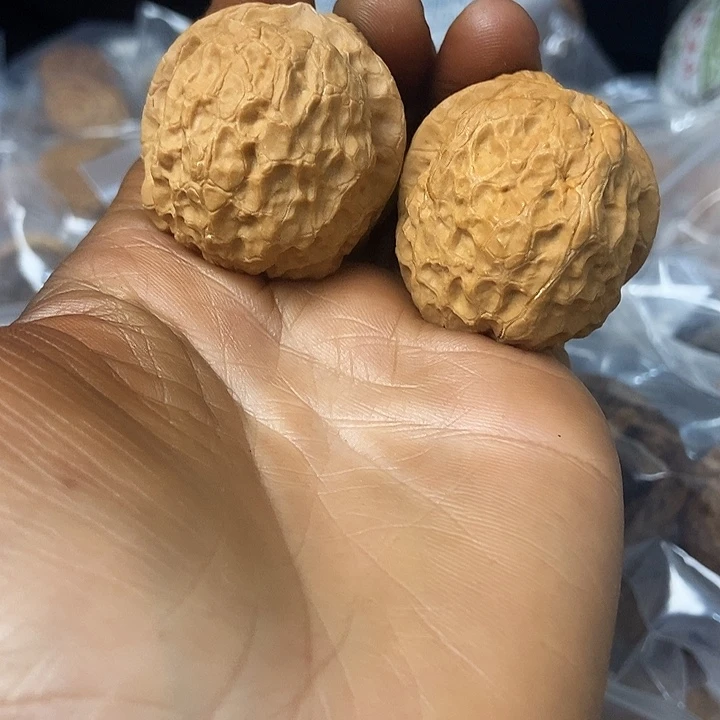 把件文玩核桃云南铁核桃基地29