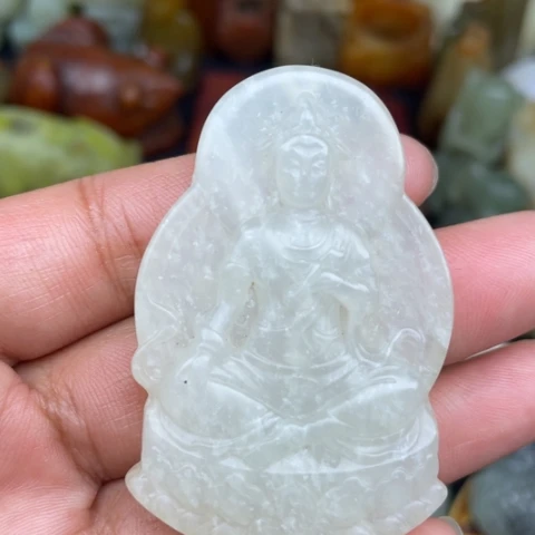 蛇纹石玉未镶嵌颈饰4