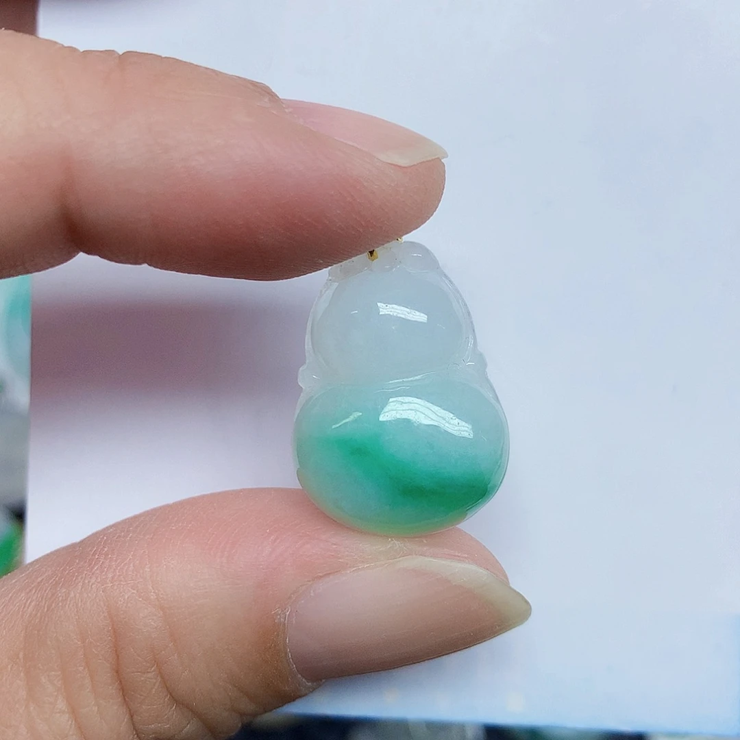 翡翠18K金镶嵌颈饰356688