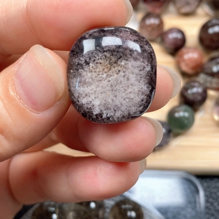 未镶嵌颈饰水晶水晶