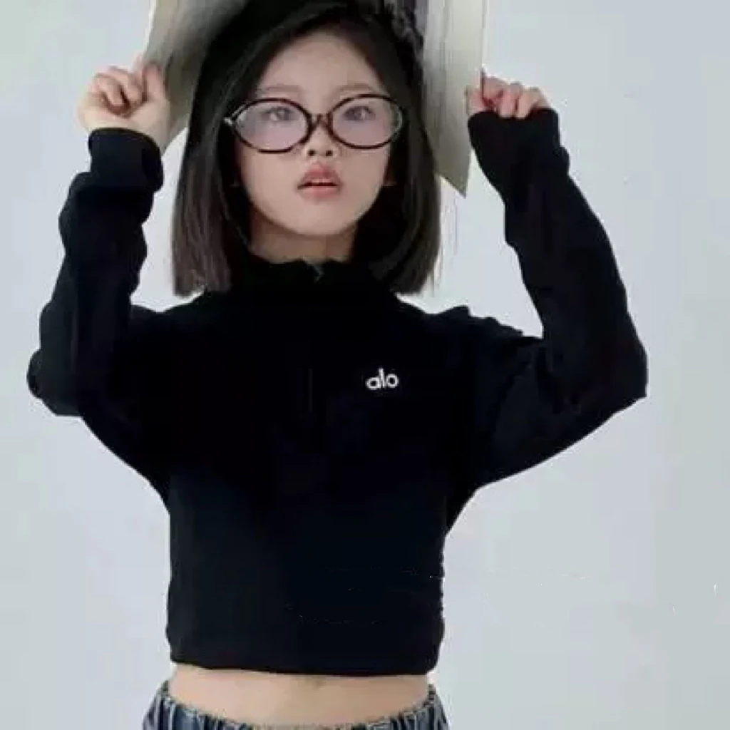 半开领T恤休闲风女童秋冬黑色卫衣