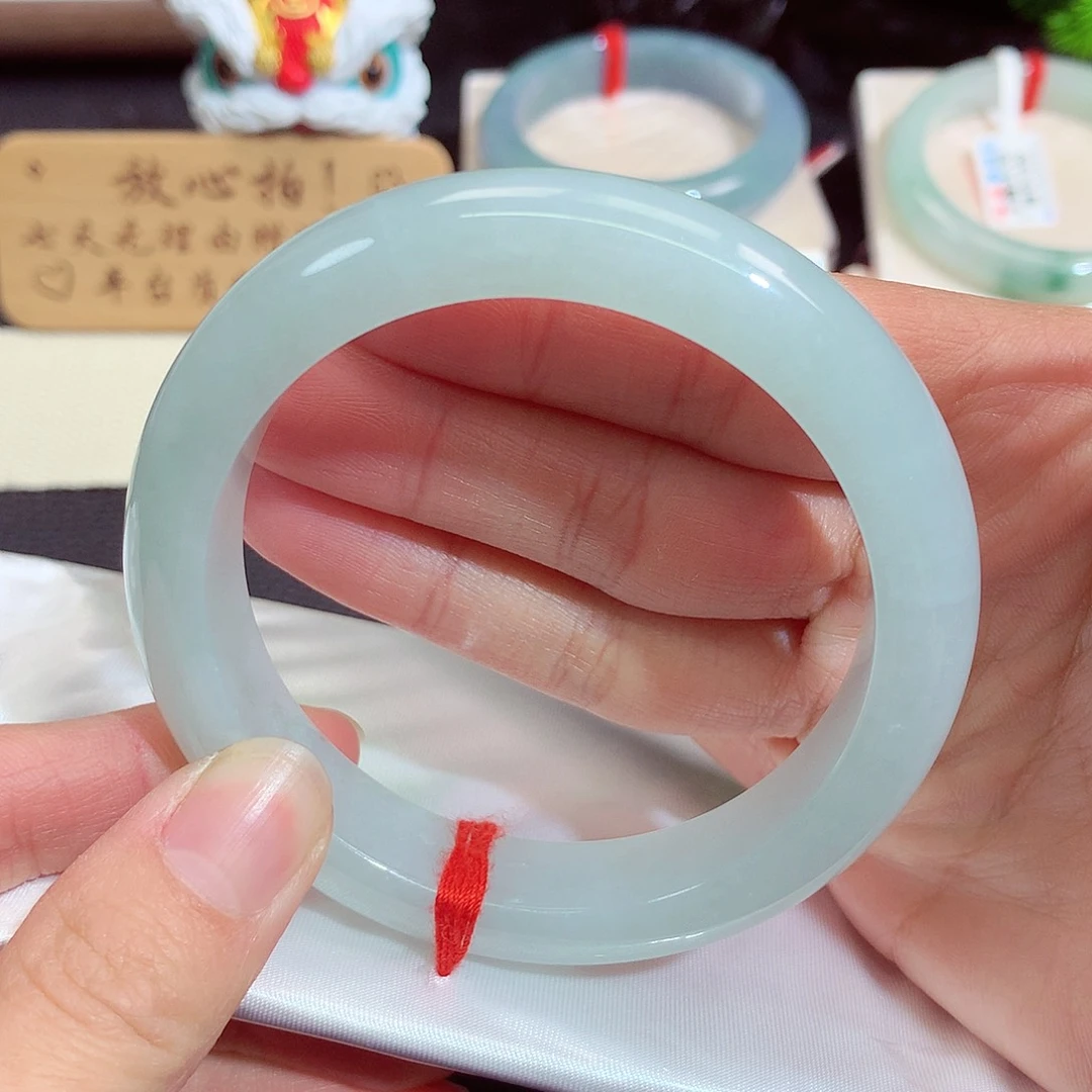 翡翠未镶嵌手镯1252