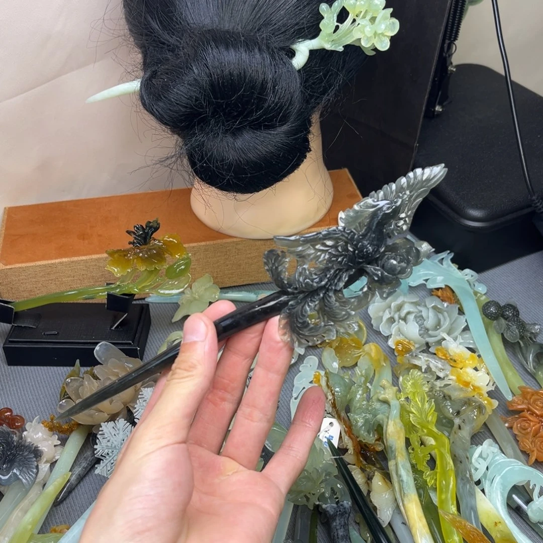 蛇纹石玉未镶嵌发饰