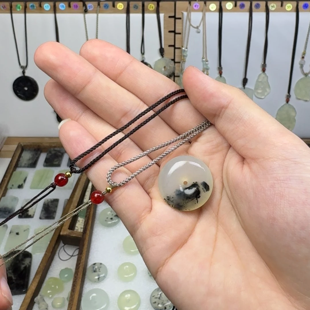 蛇纹石玉吊坠未镶嵌冷*姐