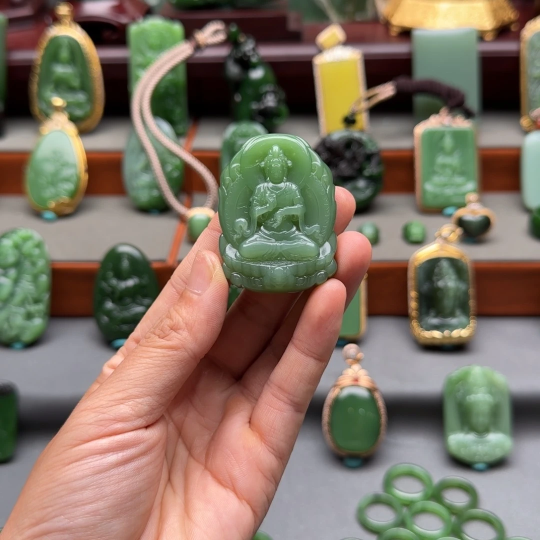 和田玉未镶嵌挂件