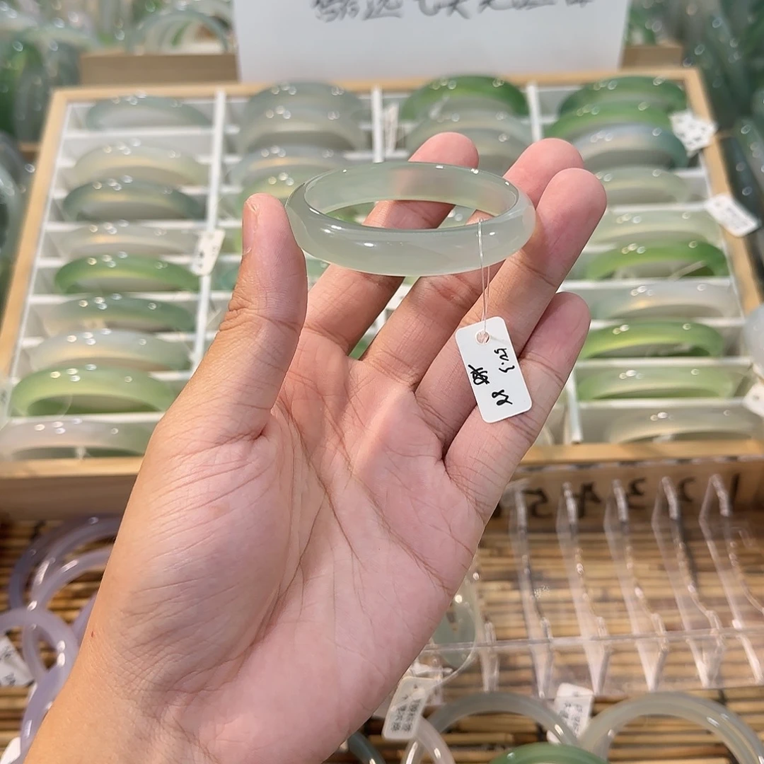 玛瑙/玉髓未镶嵌手镯50.3