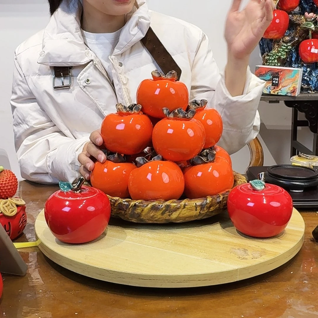 陶瓷柿子篮子摆件