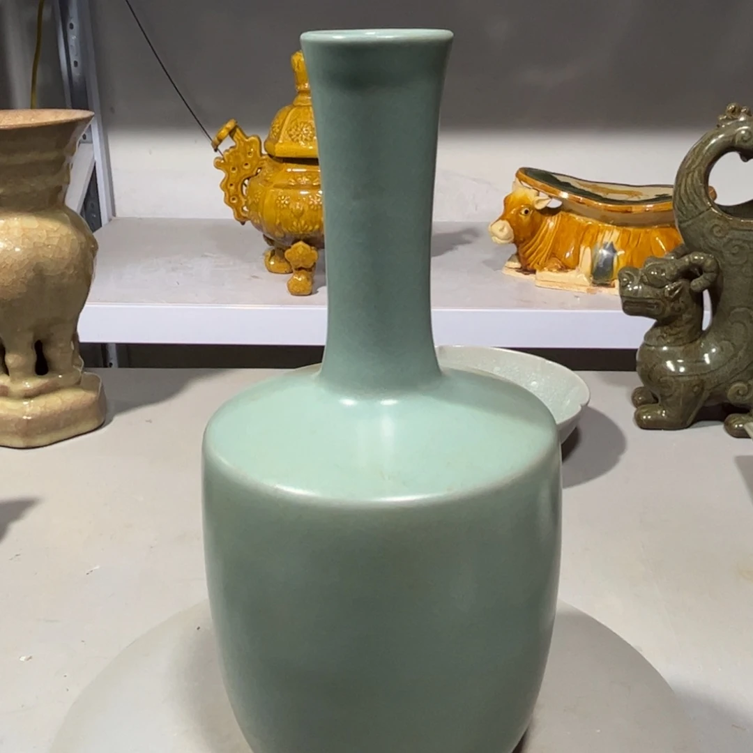 瓶绿**山汝窑瓷器品相完美