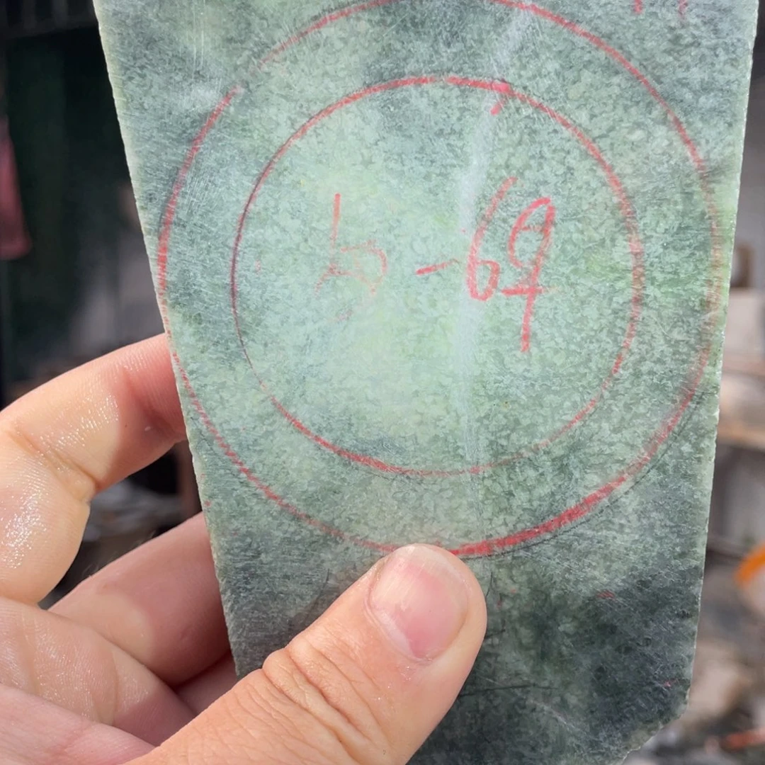 独山玉未镶嵌定制手镯