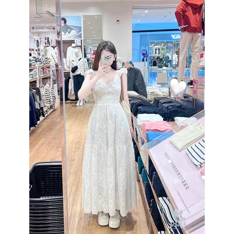 法式气质V领蕾丝吊带连衣裙女夏季新款绝美超仙收腰露背仙女长裙