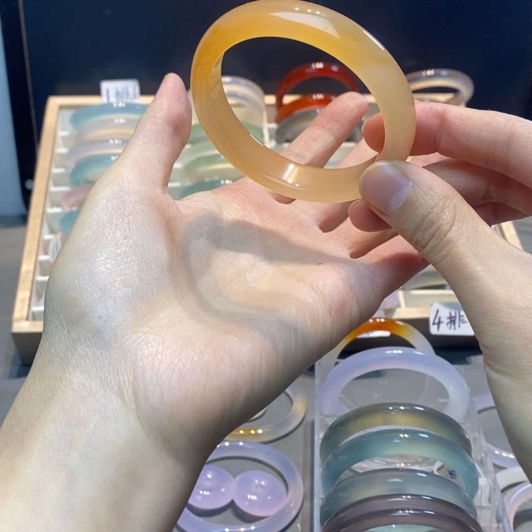 ゛***゜玛瑙/玉髓未镶嵌手镯