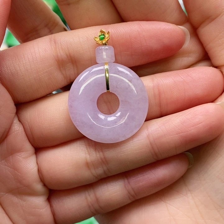 翡翠颈饰未镶嵌吊坠