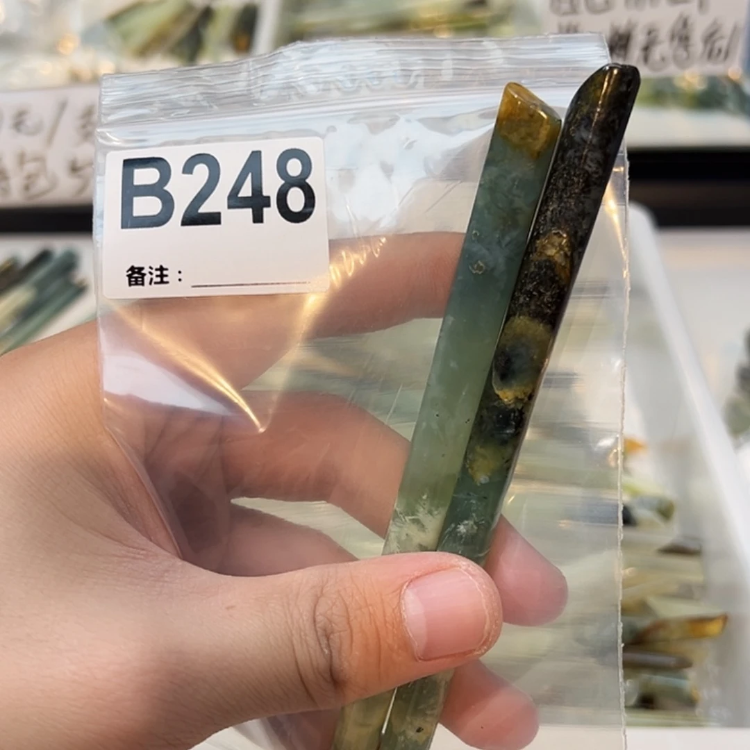提***我未镶嵌蛇纹石玉发饰