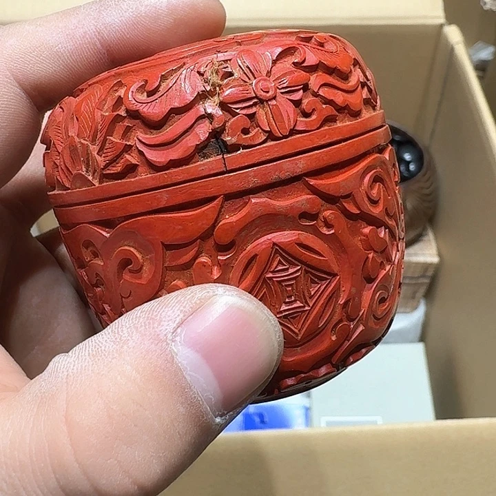 中古物品，谨慎参拍男**兔