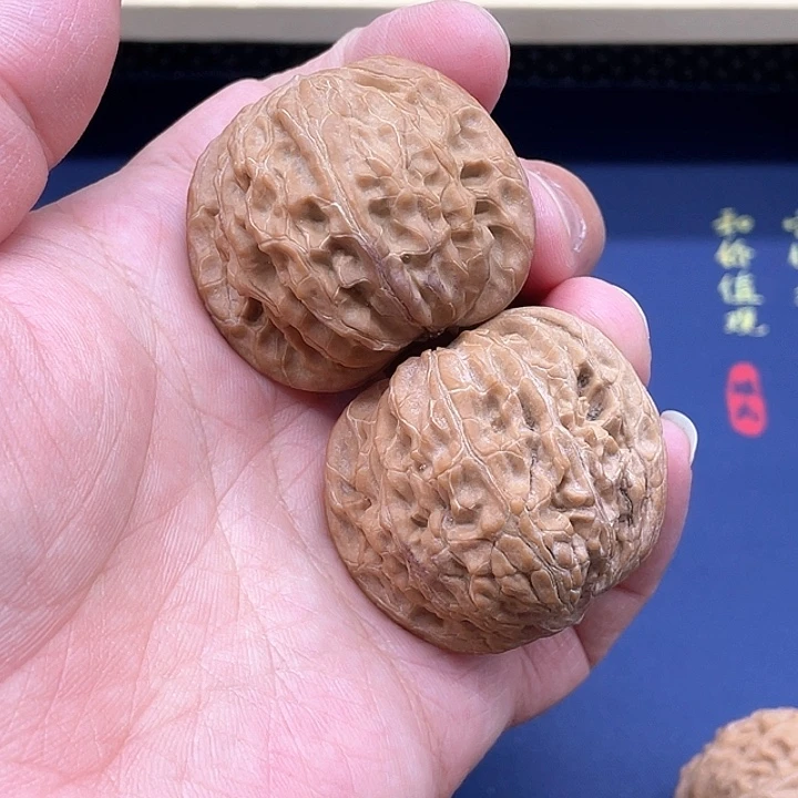 文玩核桃吊坠磨盘