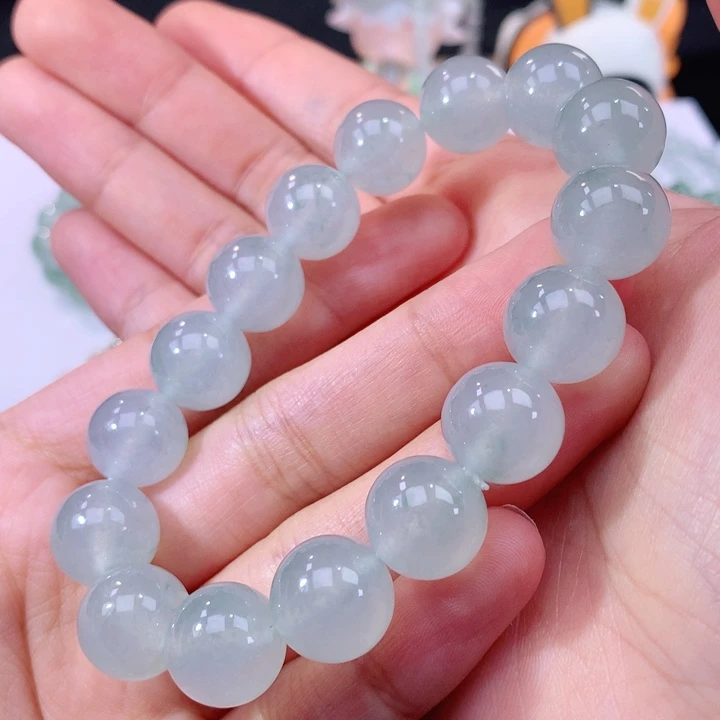 翡翠手链未镶嵌翡翠