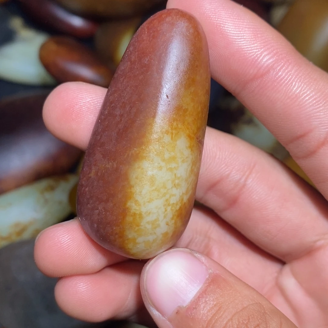 和田玉未镶嵌珠宝奇石