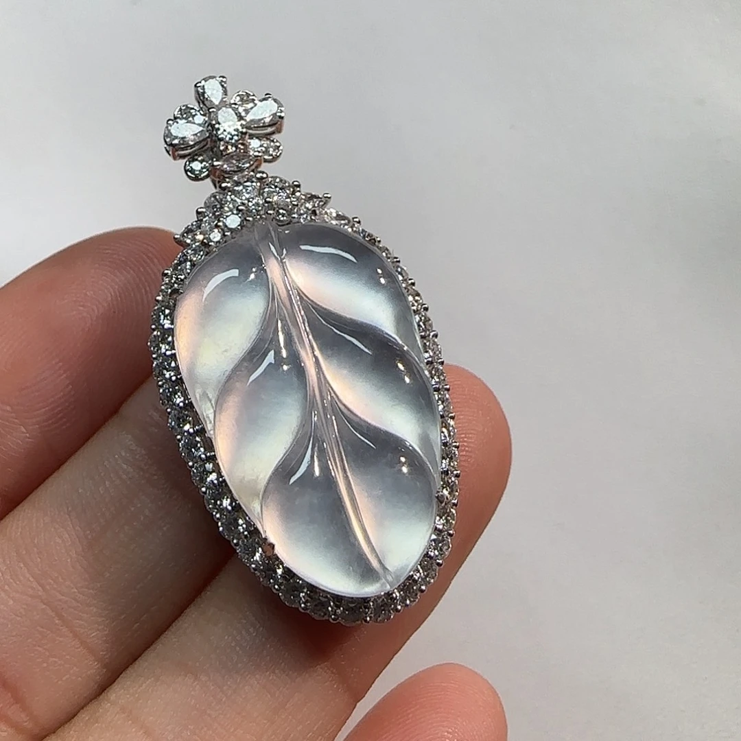 翡翠18K金镶嵌吊坠(不含链)叶子