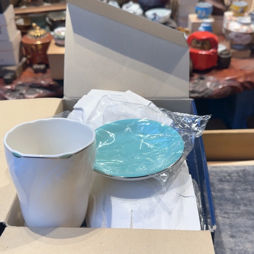 瓷瓷器美术工艺品云**