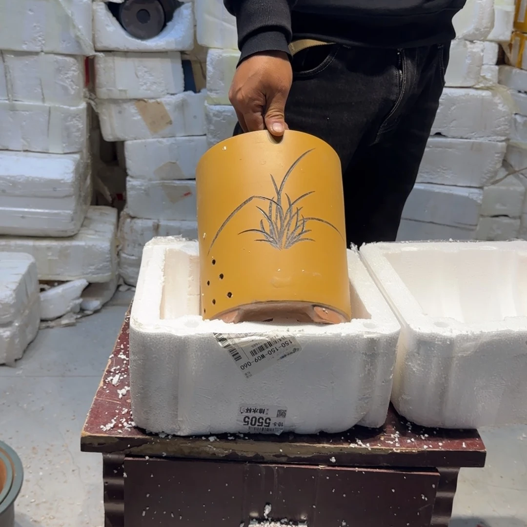 紫砂花盆瑕疵和瑕疵