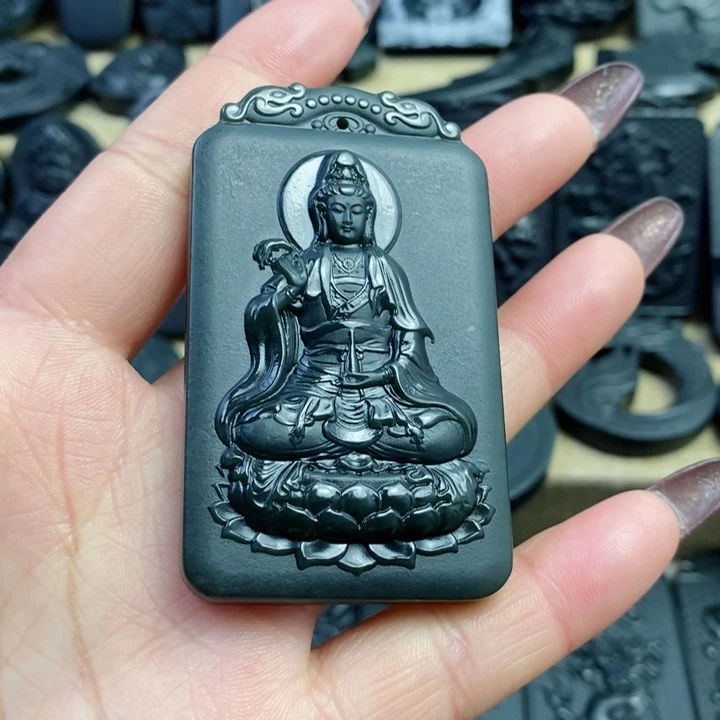 和田玉（青玉）颈饰未镶嵌双面雕刻