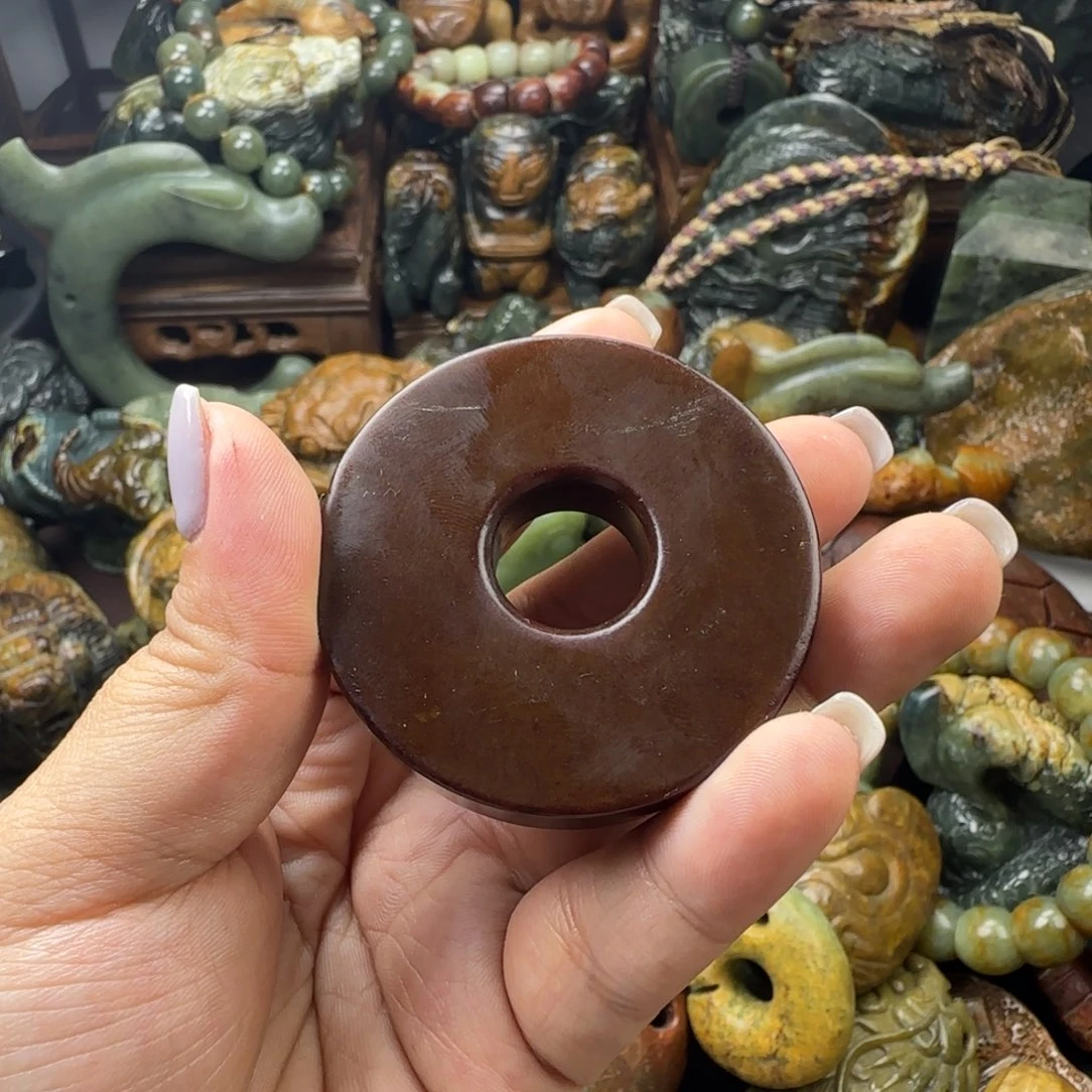 透闪石质玉未镶嵌珠宝奇石