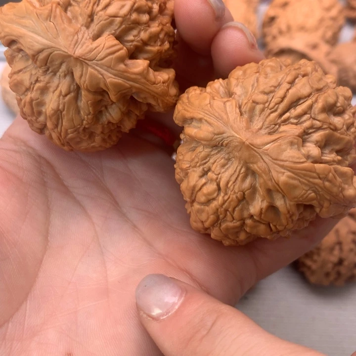 文玩核桃把件全品龙鼎50